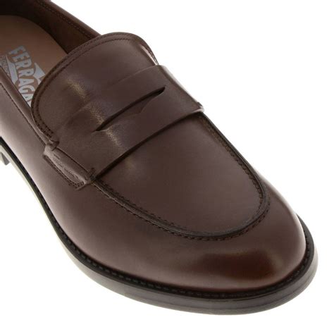 salvatore ferragamo men shoes clearance.